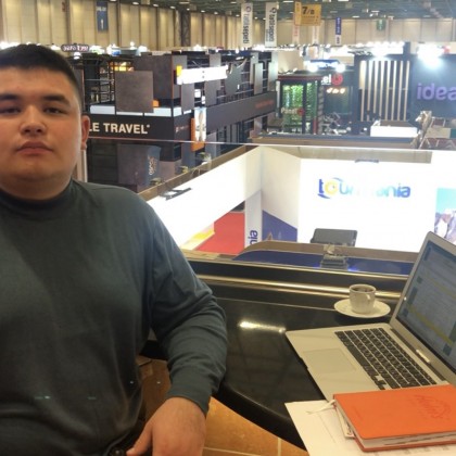 Переводчик Rasul на выставке EMITT