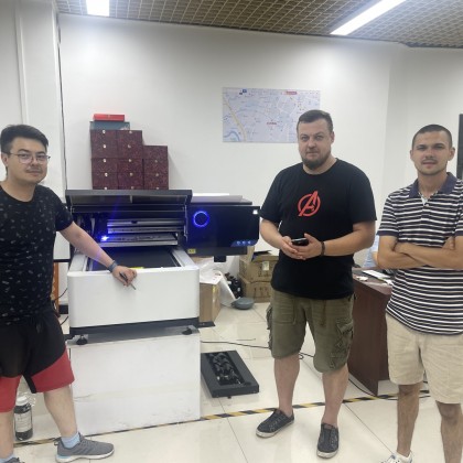 Перевод на заводе По изготовлению полно форматных принтеров