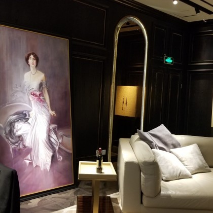 Перевод на рынке Лувр