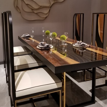 Перевод на рынке Лувр