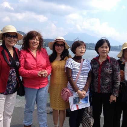 Переводчик ludmila на выставке перевод и экскурсия группы в Цюрихе