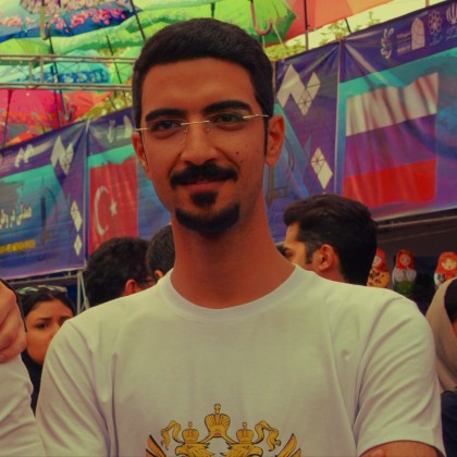 Перевод на рынке "Большой тегеранский базар"