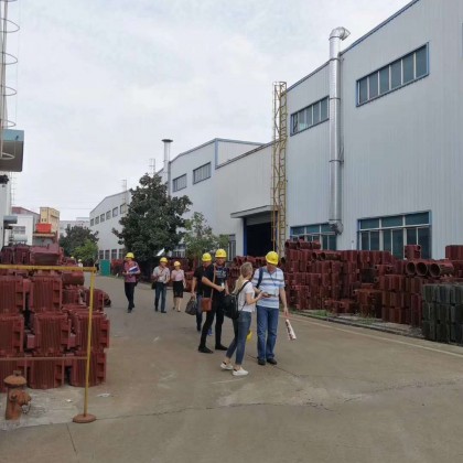 Перевод на заводе моторов