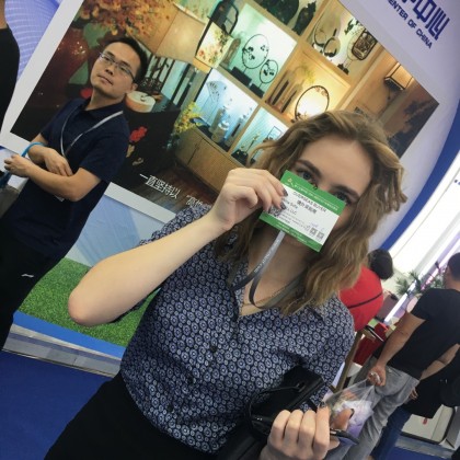 Переводчик Sofiya на выставке культуры