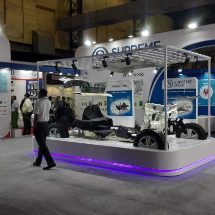 Переводчик Юлий на выставке Techotex