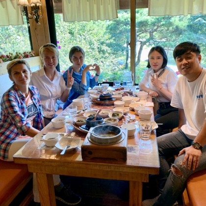 Перевод на переговорах с производителем косметики (искусственные ресницы, препараты)