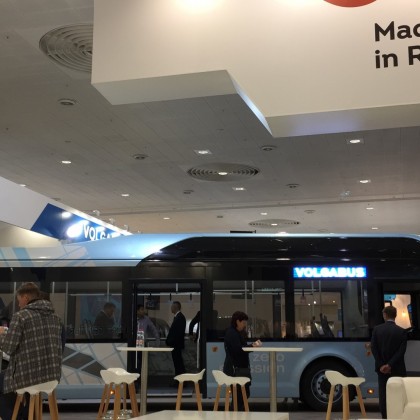 Переводчик Виктор на выставке IAA