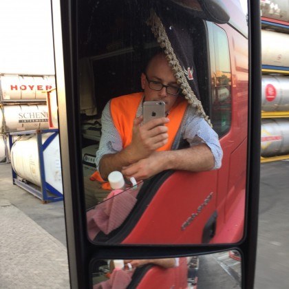 Перевод на заводе по переработке металла