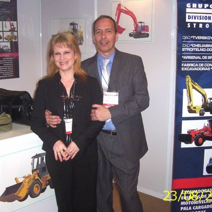 Переводчик Карлос на выставке ExpoVial