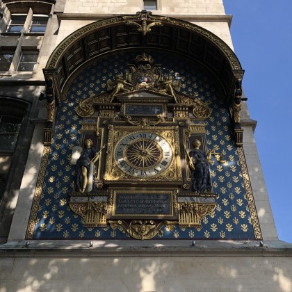 Экскурсия авторской «Солнечные часы и барельефы Парижа»