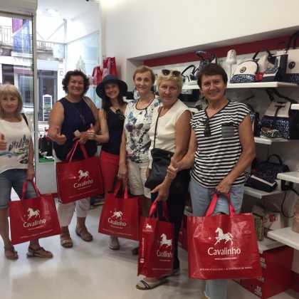 Экскурсия в Коимбре, заглянули в магазин португальского бренда сумок