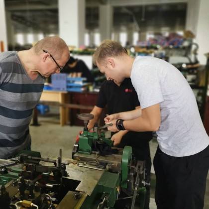 Перевод на заводе метизного оборудования