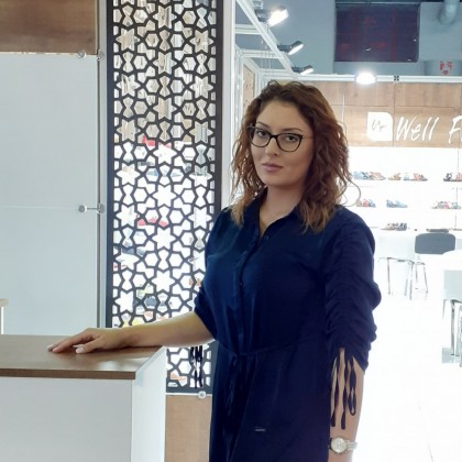 Переводчик REYANA на выставке AYMOD