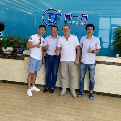 Перевод на заводе по производству led чипов