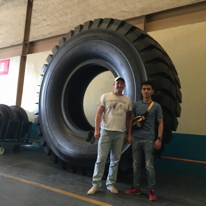 Перевод на переговорах с крупнейшим заводом по производству шин.