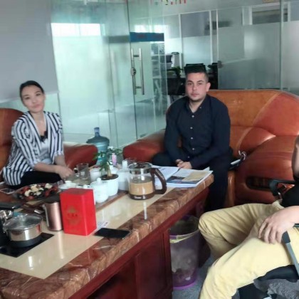 Перевод на заводе по производству кабеля