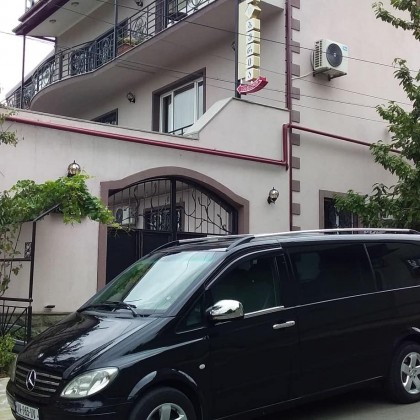 Экскурсия города Азербайджана в комфортном авто