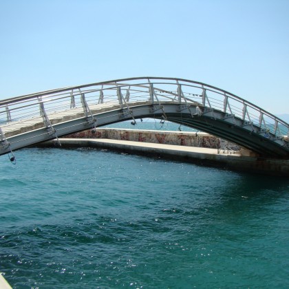 Экскурсия Фессалия, г.Волос-мост у набережной