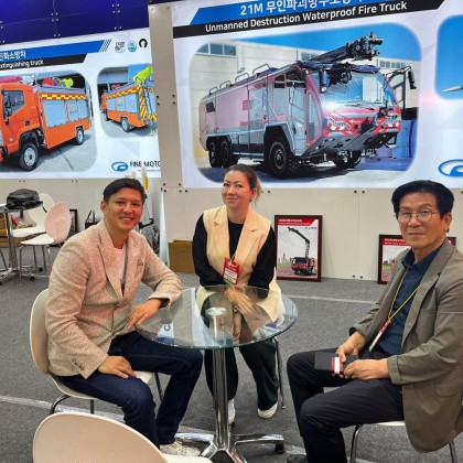 Переводчик Анастасия на выставке FIRE EXPO