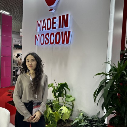 Переводчик AIGERIM на выставке Выставка текстиля и  аксессуаров  Hometex