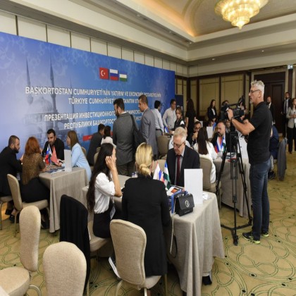 Перевод на переговорах с B2B встречи делегации из Москвы