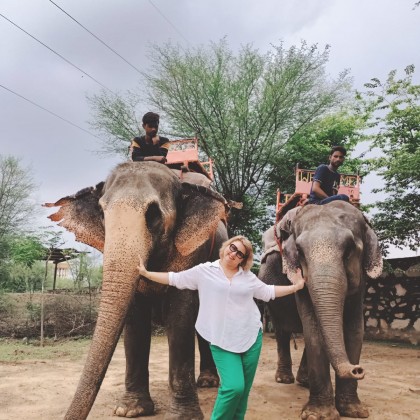 Переводчик Anna на выставке эксурсия