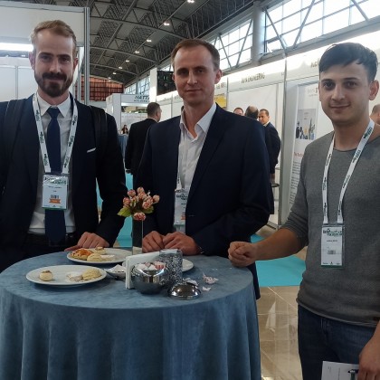 Переводчик Kamran на выставке Конференция по автомобильной промышленности