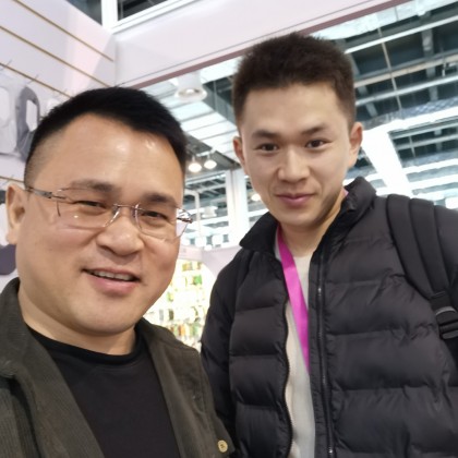 Переводчик GALYM на выставке Одежда, Текстиль, Мебель, Гостиницы и Дизайн интерьера