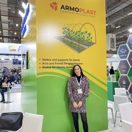 Переводчик Юлия на выставке AGROEXPO