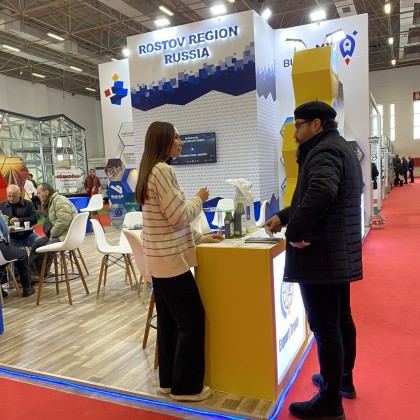 Переводчик ЮлияБарут на выставке Agroexpo
