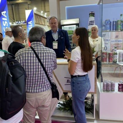 Переводчик ЮлияБарут на выставке World food 2023