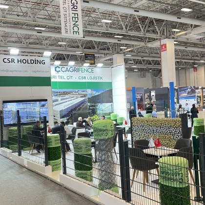 Переводчик Ernes на выставке HardWare