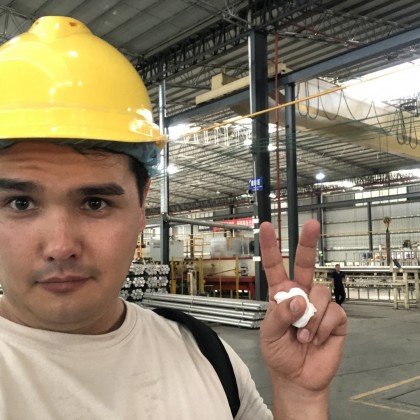 Перевод на заводе Алюминиевые брусья