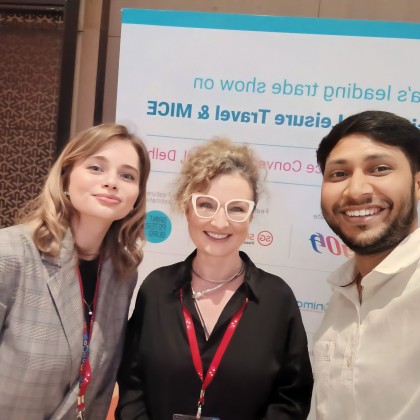 Переводчик Rajdeep на выставке BLTM Delhi