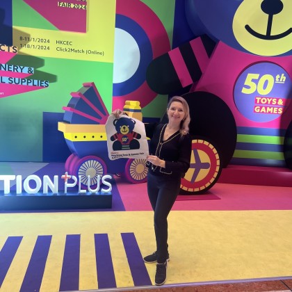 Переводчик Ольга на выставке Выставка игр и игрушек