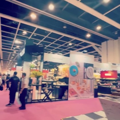 Перевод на заводе Мебельная выставка и посещение мебельной фабрики