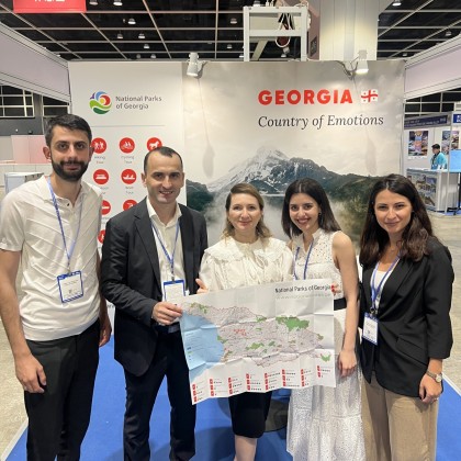 Переводчик Ольга на выставке Международная выставка туризма