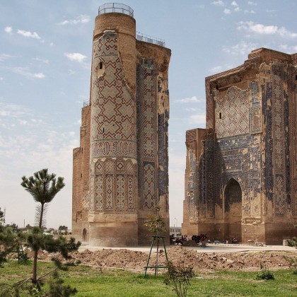 Переводчик Шавкат на выставке ОК САРАЙ