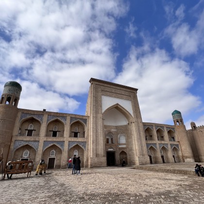 Переводчик Oksana на выставке Медресе