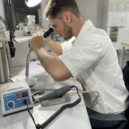 Проверка изготовления зубных имплантов