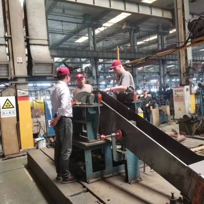 Перевод на заводе Буровые оборудование