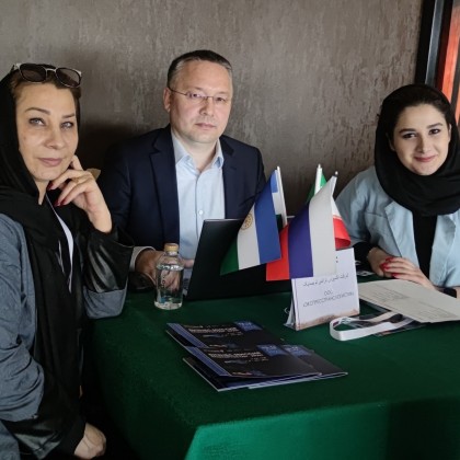 Перевод на переговорах с В2В - тематика полимер