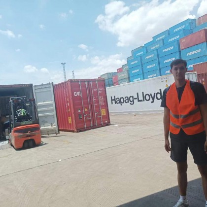 Перевод на заводе Для проверки на отправку груза