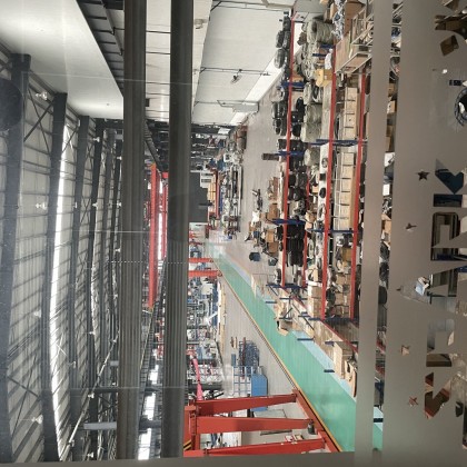 Перевод на заводе По металлообрабатывающему заводу Спарк