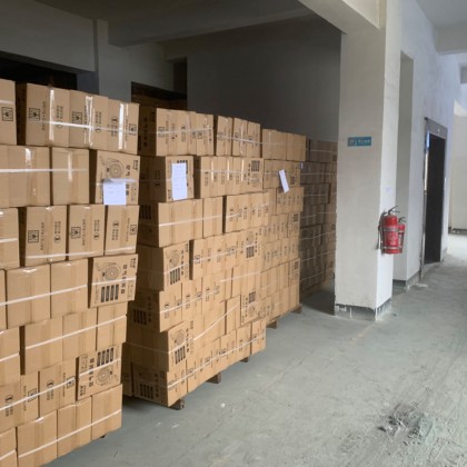 Перевод на заводе 工厂