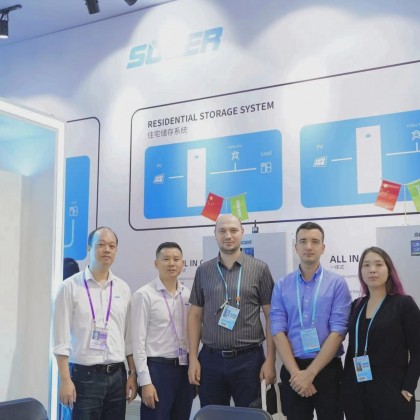 Переводчик Григорий на выставке Кантонская выставка (фото со стенда)