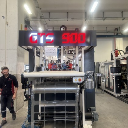 Перевод на заводе Термоформовочное оборудование