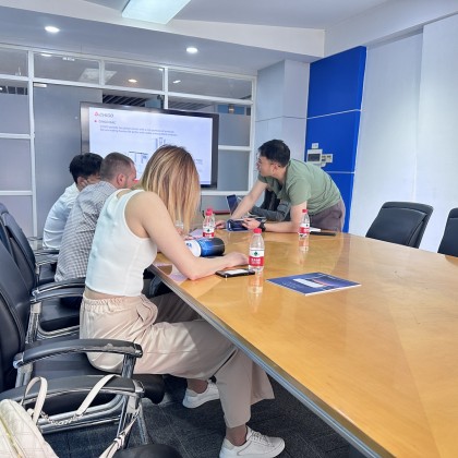 Перевод на переговорах с Производителем по теме кондиционеров