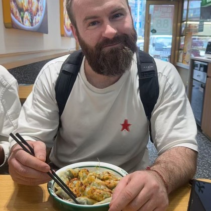 Перевод на рынке бижутерии