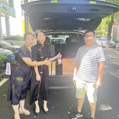 Проверка чаев вместе с клиентом-носителем русского языка, купили образцы чаев